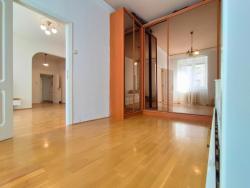 flat For rent 1055 Budapest Honvéd utca 80sqm 350 000 HUF/month Property image: 4