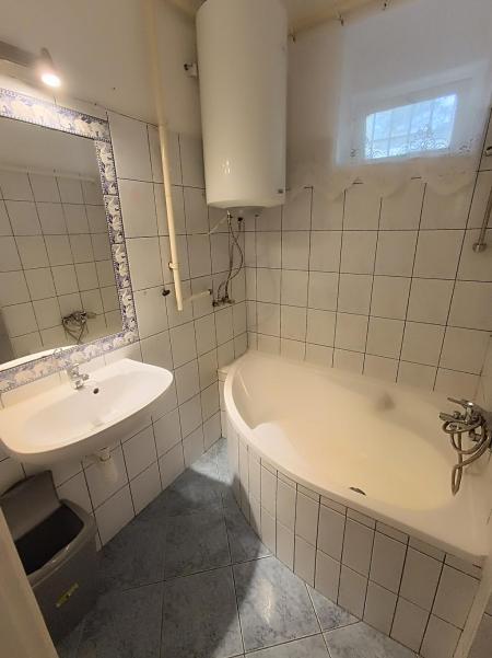 flat For rent 1033 Budapest Meggyfa  utca Property image: 34