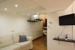 flat For rent 1061 Budapest Paulay Ede utca 54sqm 850 €/month ing_kep: 5