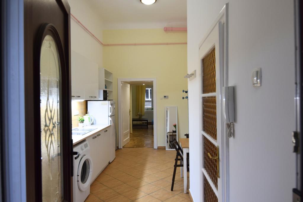 flat For rent 1073 Budapest Kertész utca 50sqm 650 €/month Property image: 1
