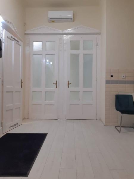 flat For rent 1055 Budapest Falk Miksa utca Property image: 2