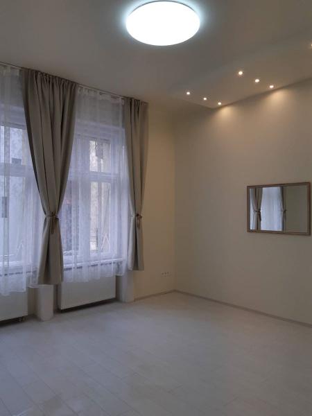 flat For rent 1055 Budapest Falk Miksa utca Property image: 14