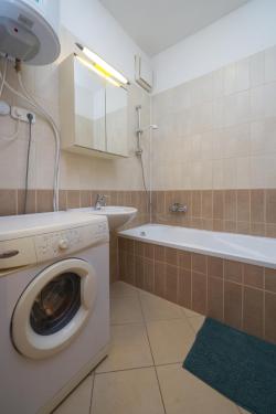 flat For rent 1075 Budapest Kazinczy utca 51sqm 850 €/month Property image: 13