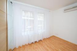 flat For rent 1082 Budapest Nagy Templom utca 75sqm 850 €/month Property image: 9