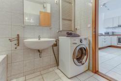flat For rent 1062 Budapest Aradi utca 61sqm 750 €/month Property image: 3