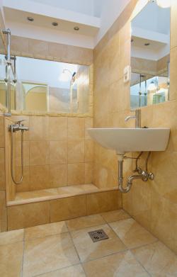 Kiadó lakás 1055 Budapest Balassi Bálint utca 42m2 650 €/hó Ingatlan kép: 4