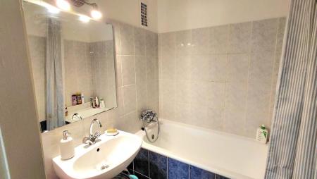 Eladó lakás 1034 Budapest Szőlő utca Ingatlan kép: 5