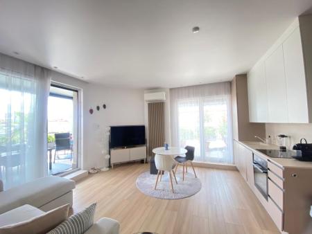 Kiadó lakás 1051 Budapest Október 6. utca Ingatlan kép: 2