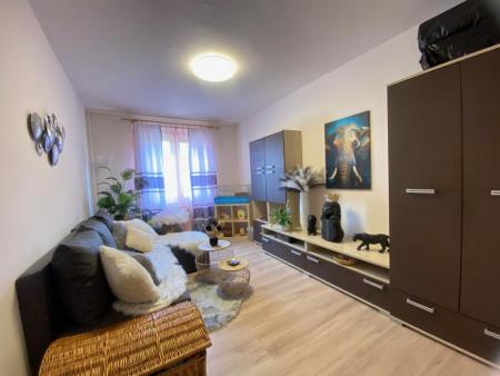 Eladó lakás 1102 Budapest Kőrösi Csoma sétány Ingatlan kép: 2