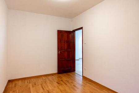 Kiadó ház 1039 Budapest Hunyadi utca Ingatlan kép: 6