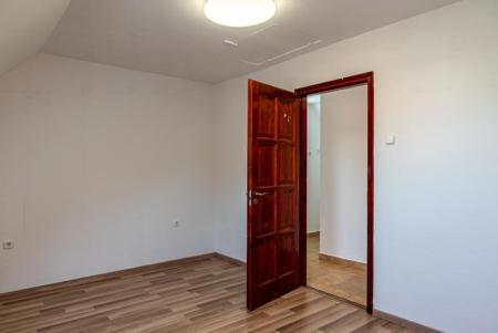 Kiadó ház 1039 Budapest Hunyadi utca Ingatlan kép: 26